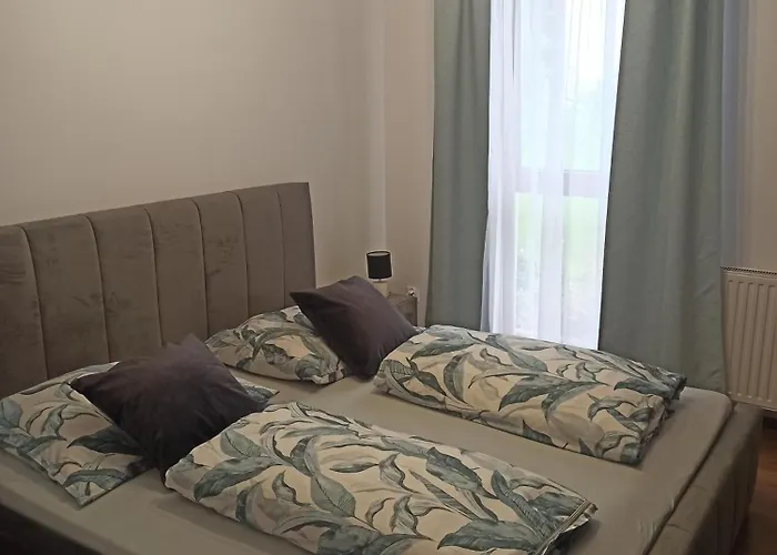 Apartament Parkowy *